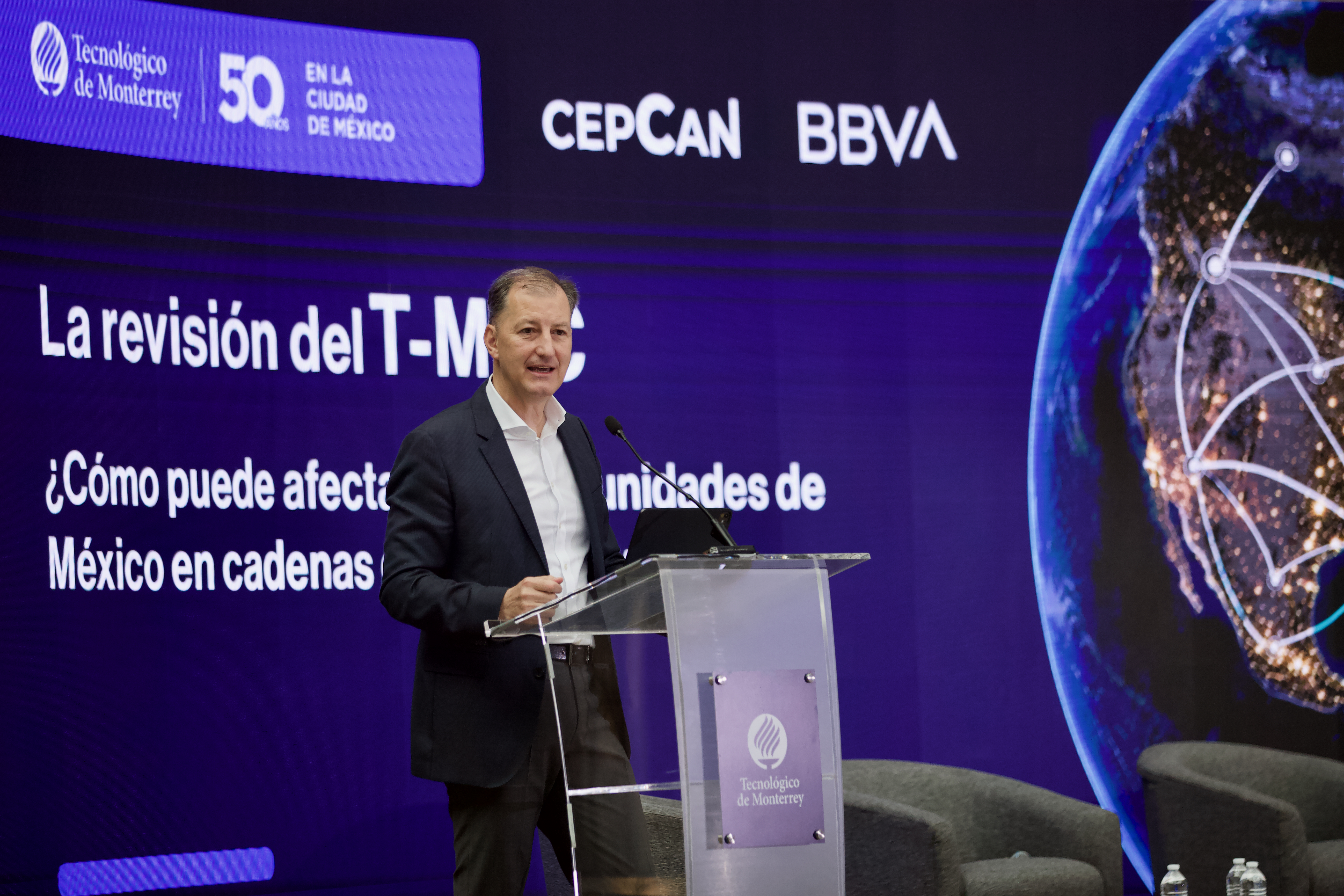Ernesto Stein en el foro-desayuno T-MEC